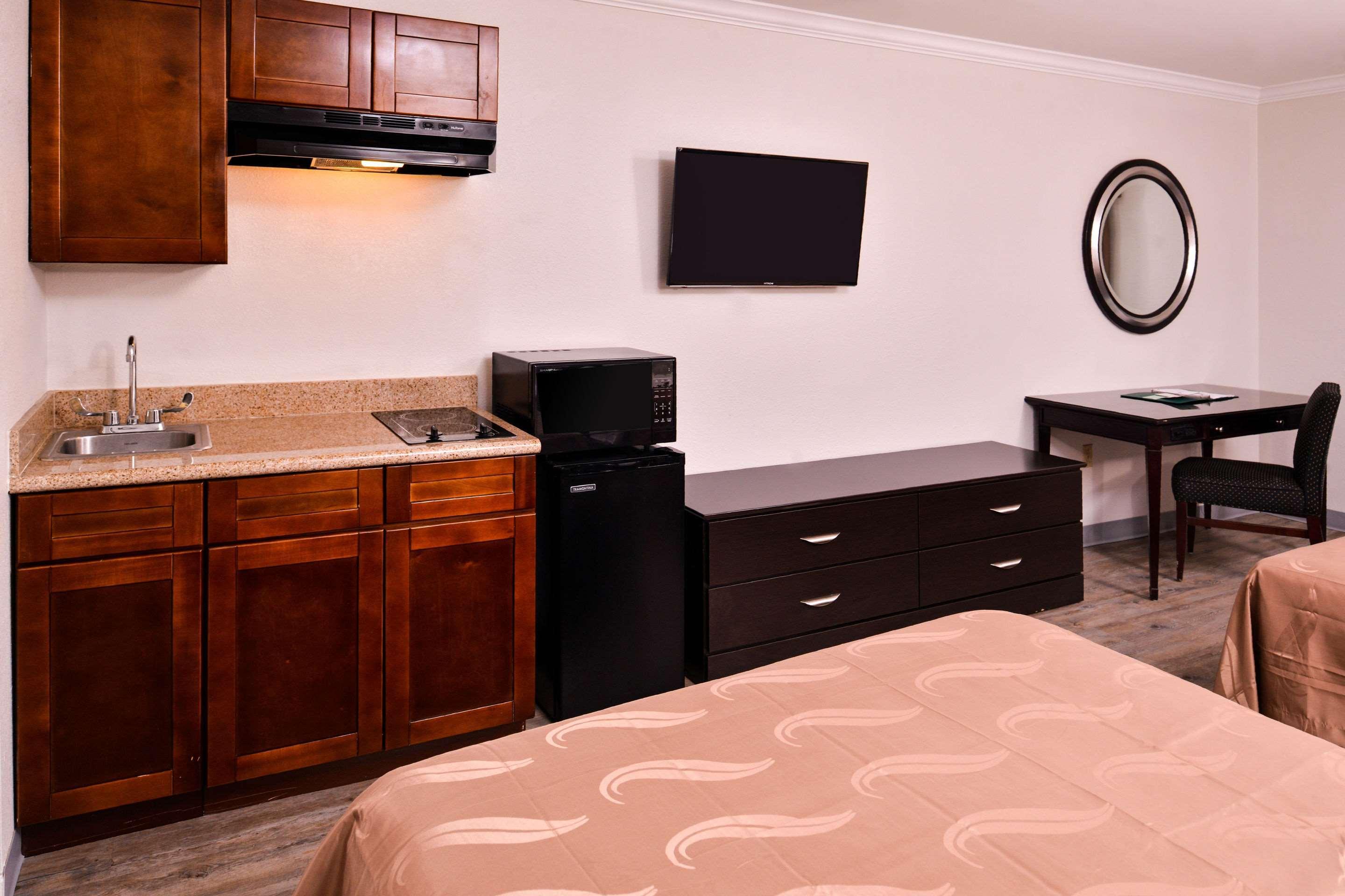 Quality Inn And Suites Beaumont Zewnętrze zdjęcie