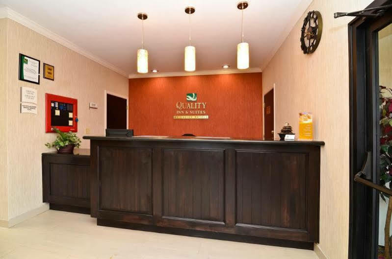 Quality Inn And Suites Beaumont Zewnętrze zdjęcie